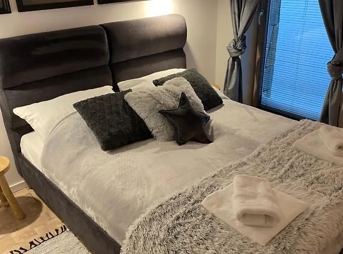 شقة 'okno Z Widokiem' *